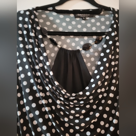 Amanda black & white polka dot overlay top size medium - Picture 3 of 6